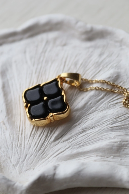 Naszyjnik Black Ginko